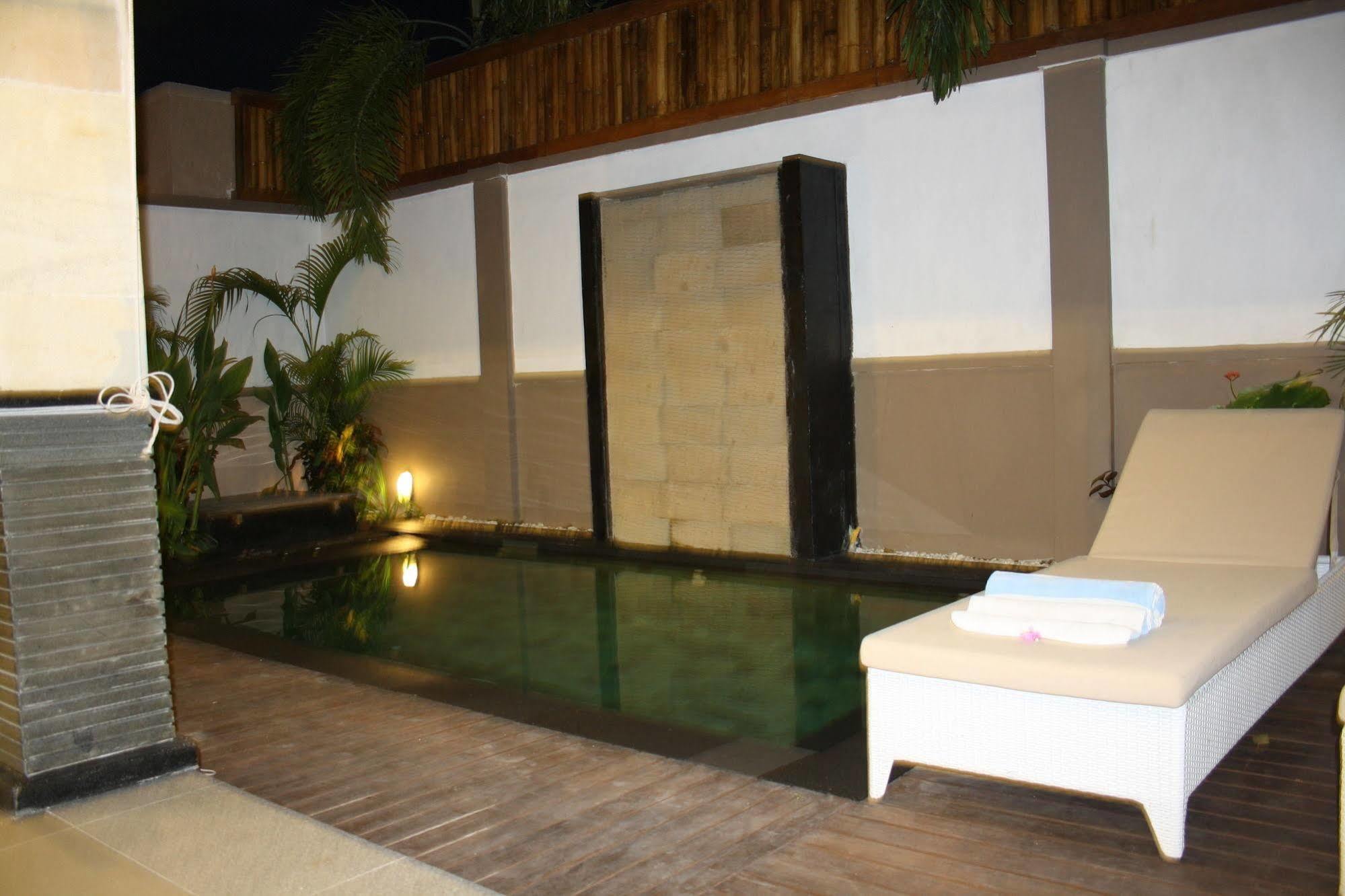 Gili Pearl Three Bedroom Villa Gili Trawangan Kültér fotó